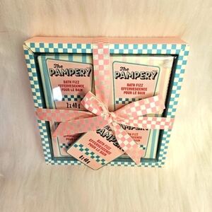 The Pampery Vintage Style Bath Fizz Set (NWOT)
